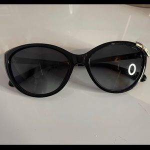 Black Kate spade sunglasses